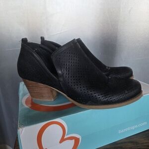 Baretraps Women's Black Ankle Boots